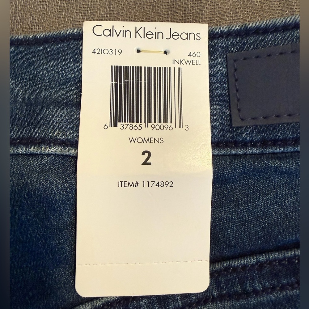🆕 Calvin Klein Jeans City Short Bermuda 5 pocket denim shorts women’s 2 NWT - Picture 4 of 9